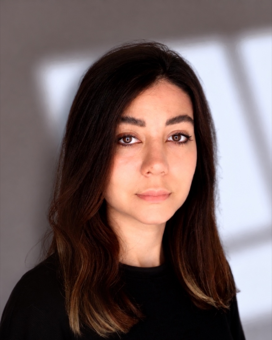 Portrait of Nikta Hosseinzadeh